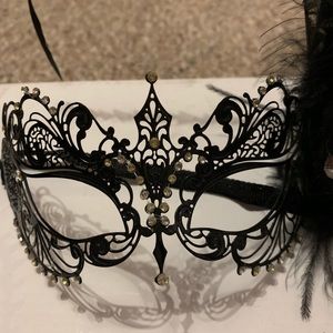 Laser cut lace black feathered masquerade mask